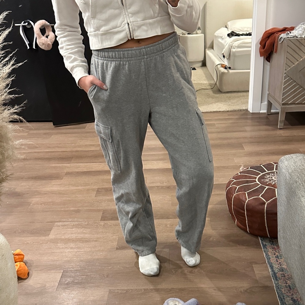 Aritzia Tna Cozy Fleece Boyfriend Cargo Sweatpant